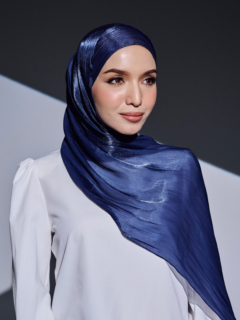 VIORA SHIMMER SHAWL - NAVY