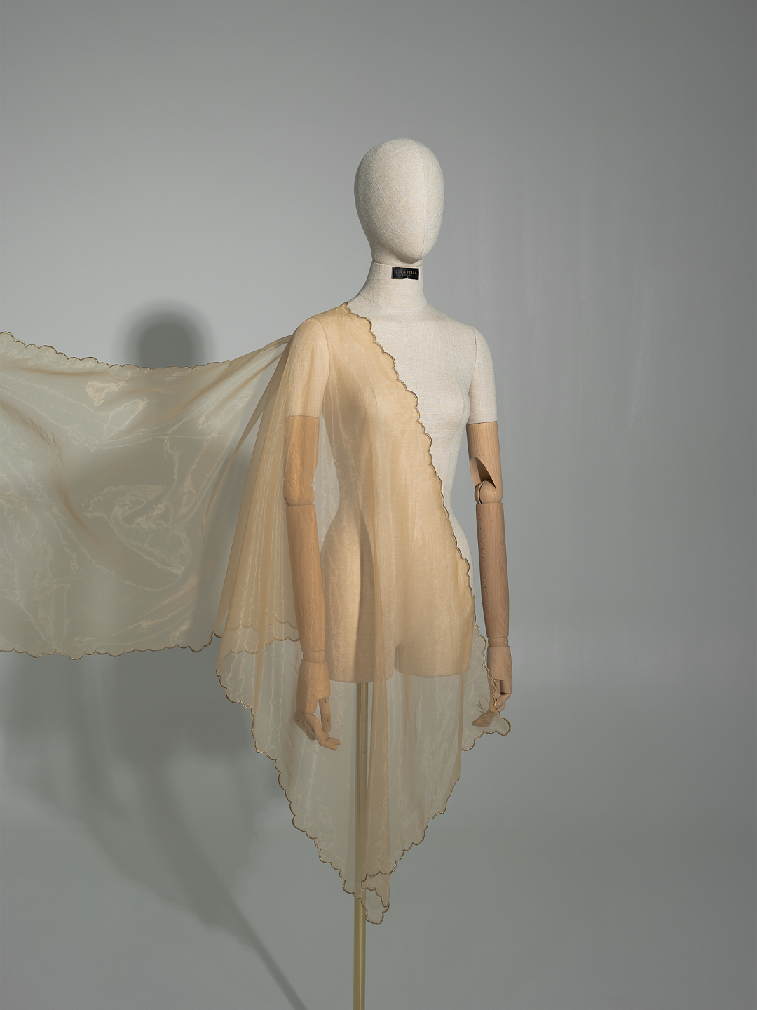 LOWELLE SELENDANG - GOLD