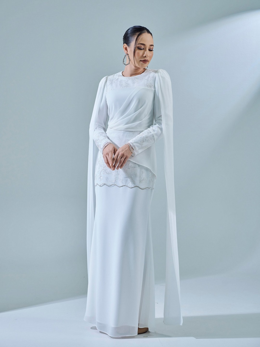 KESNIA DRESS - OFF WHITE