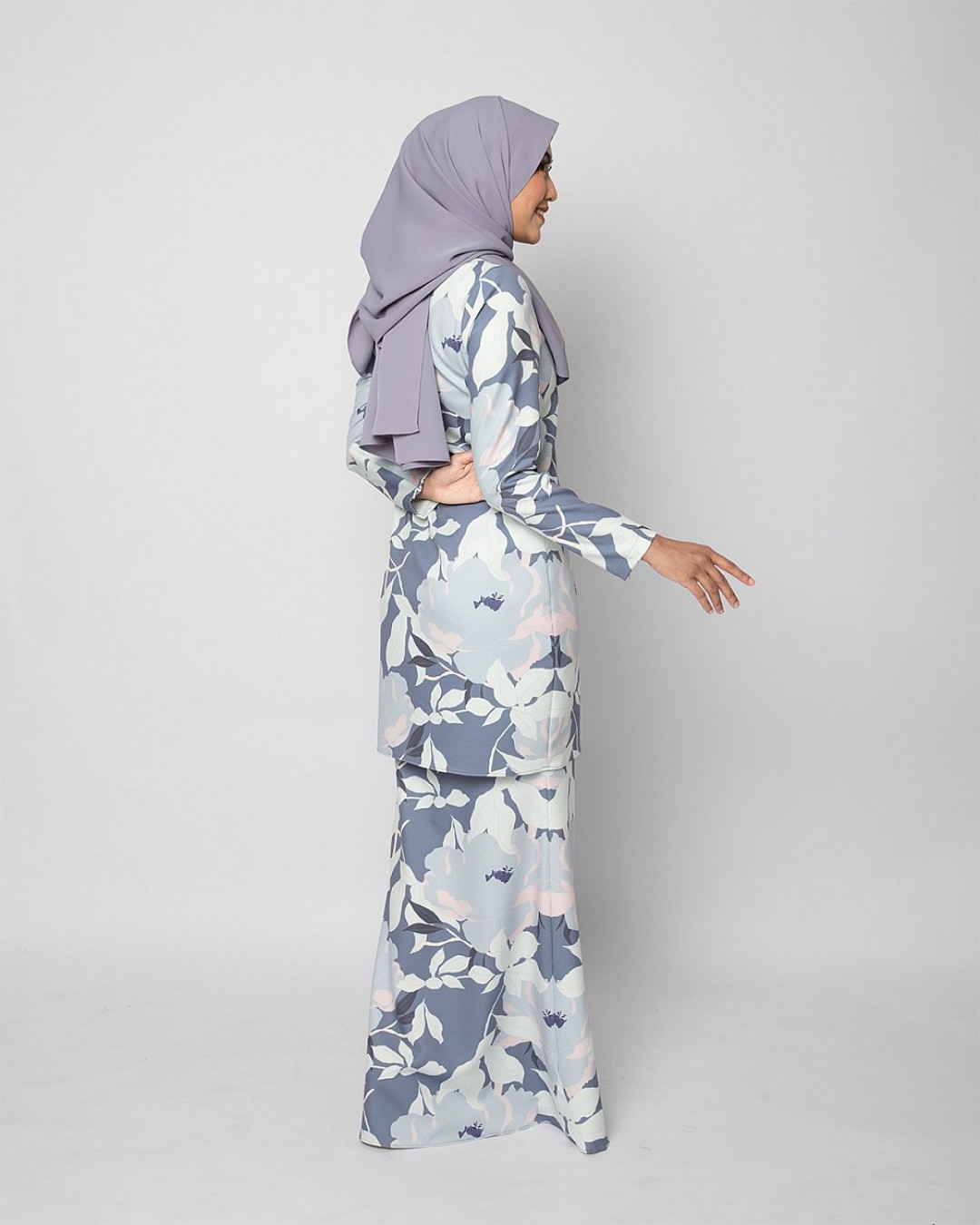 NELLYSA KURUNG - INFINITY GREY
