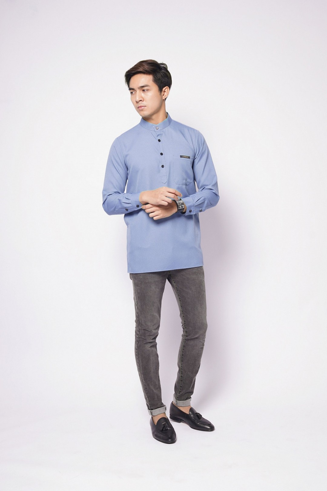 REMICO BUTTON - PARIS BLUE