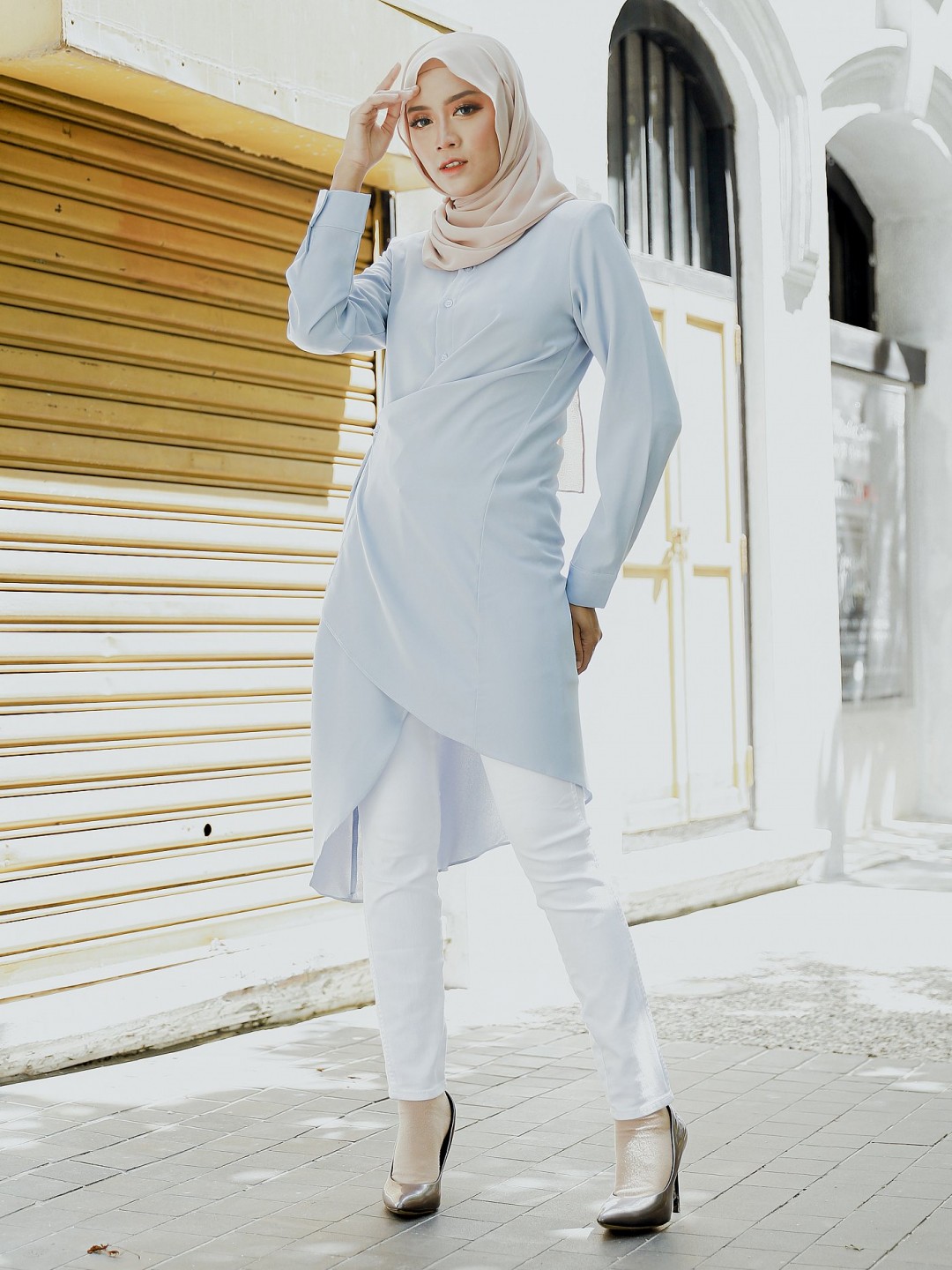 CAROL BLOUSE - DUSTY BLUE