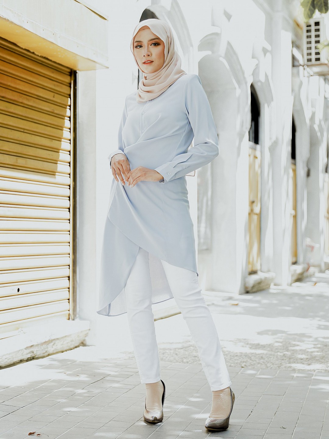 CAROL BLOUSE - DUSTY BLUE