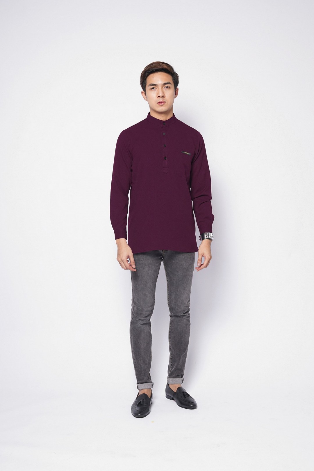 REMICO BUTTON - BURGUNDY WINE