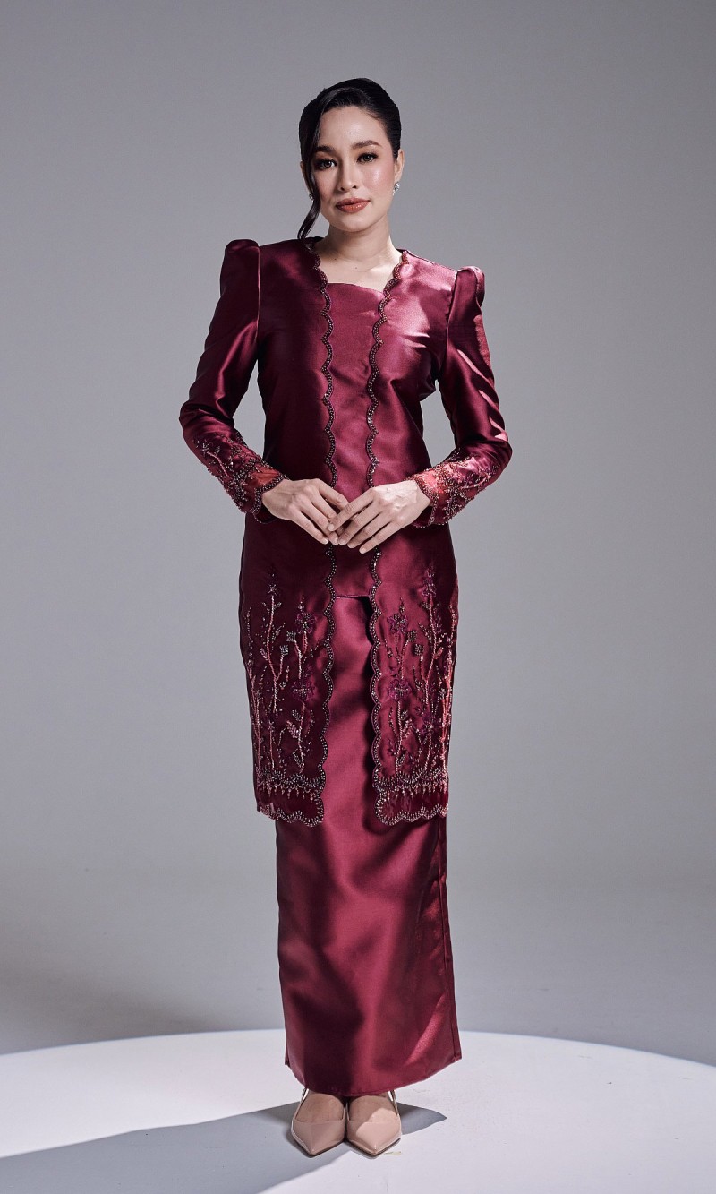 HAATIYA KURUNG - BURGUNDY
