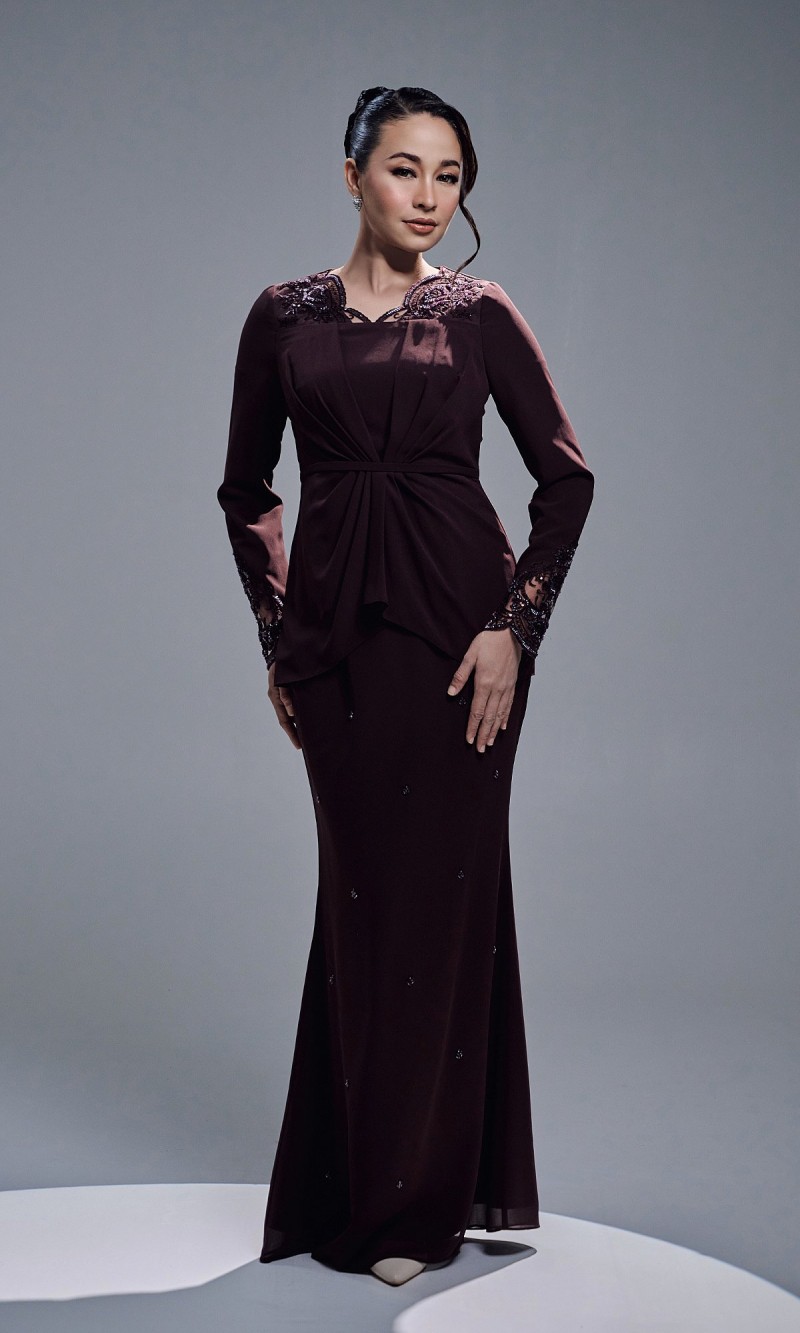 SADEERA KURUNG - MAHOGANY