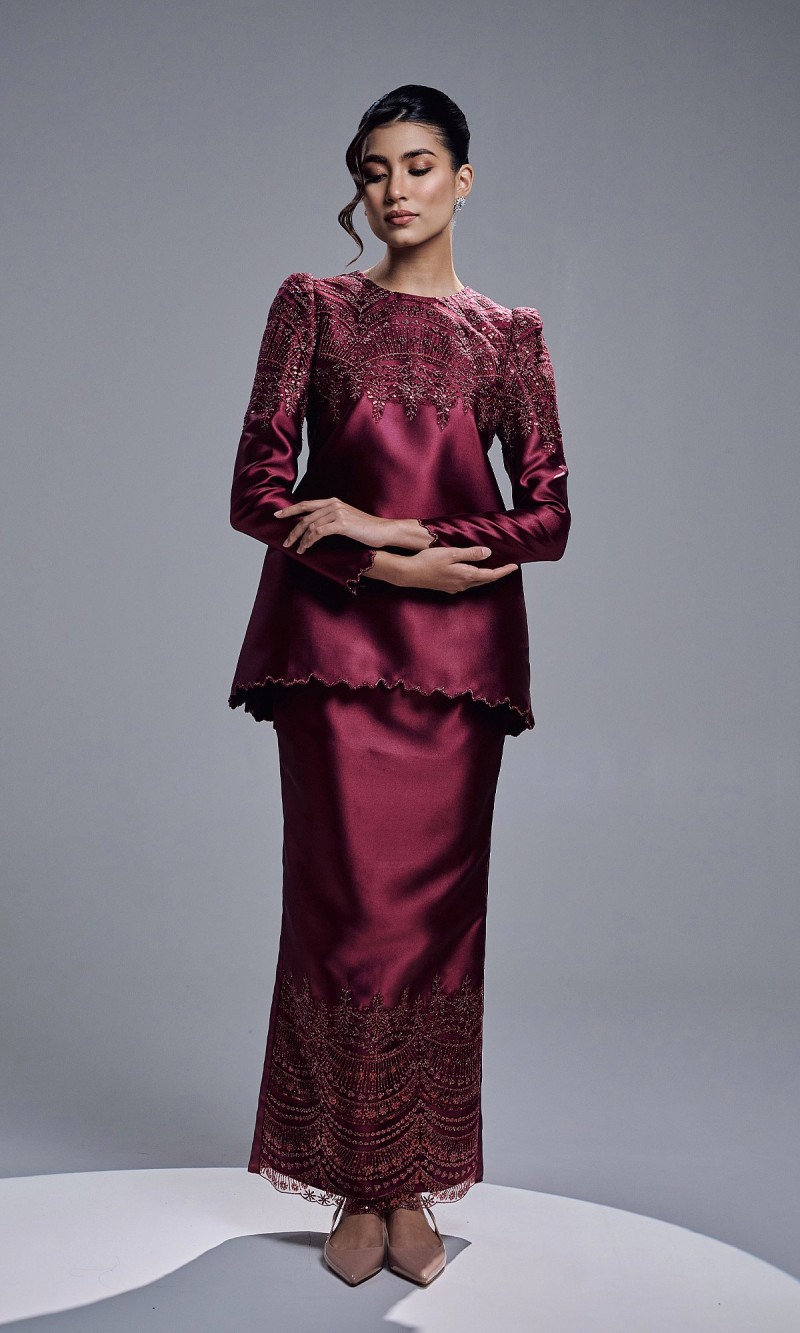 GLORIA KURUNG - BURGUNDY