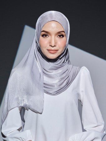 VIORA SHIMMER SHAWL -  LIGHT GRAY