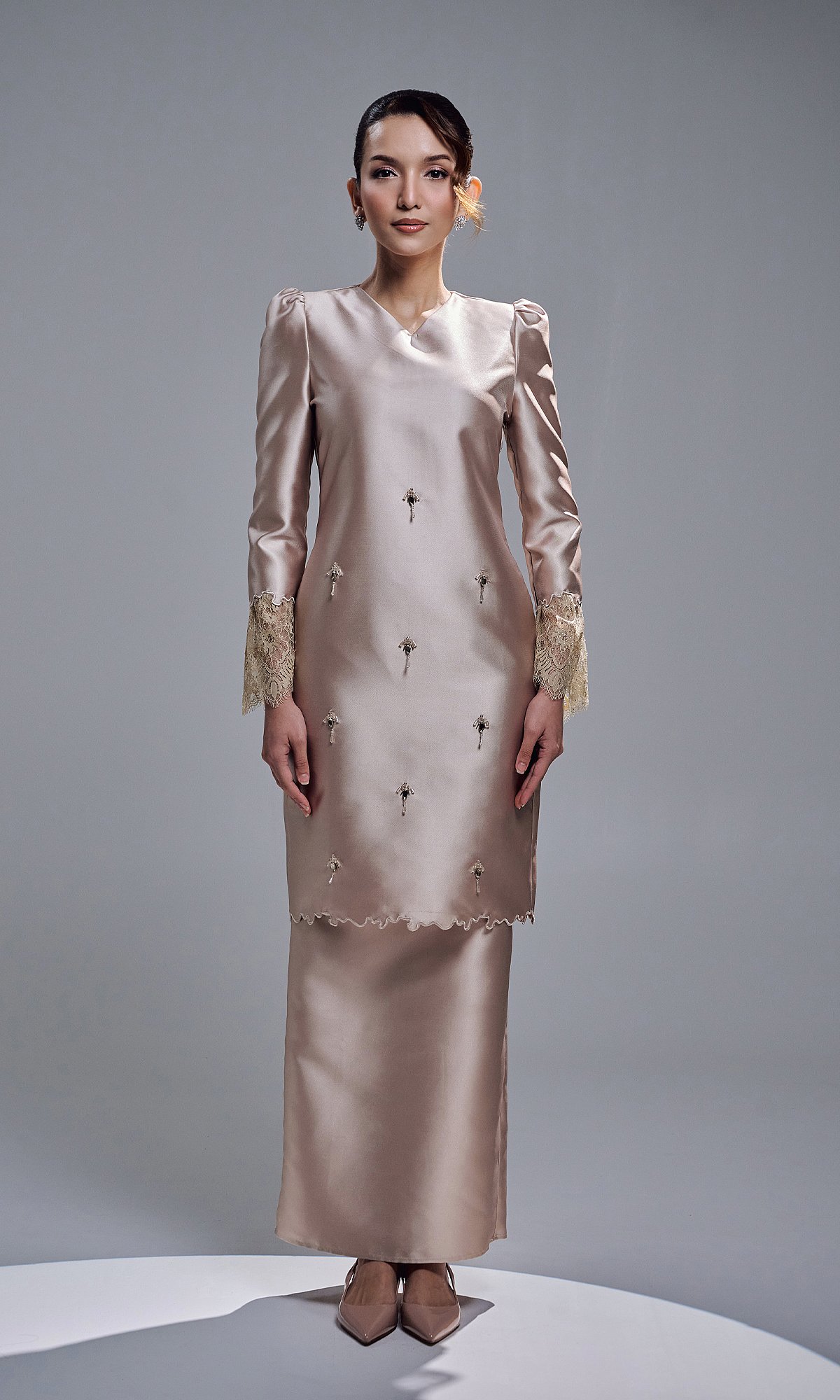 NAZIRA KURUNG - CHAMPAGNE