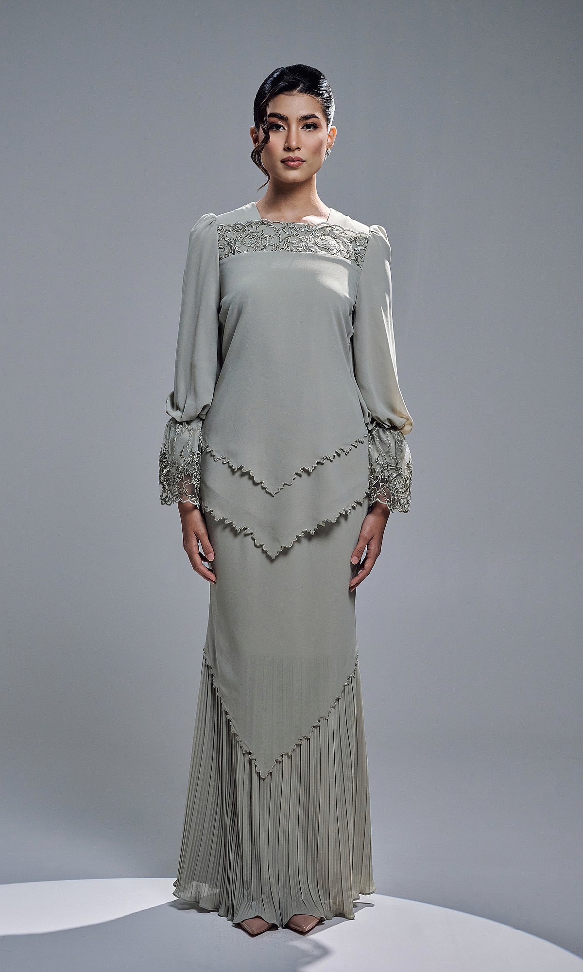 RAISHA KURUNG - GEORGIAN GREEN RAISHA KURUNG - GEORGIAN GREEN